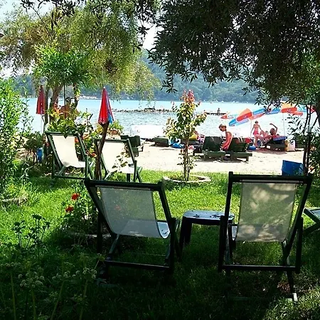 Lagoon Boutique 3*